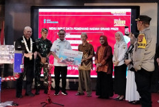 Ibu Rumah Tangga di Banyuasin Menangkan Toyota Rush dari Undian Bank Sumsel Babel