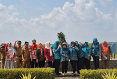 Camat Sembawa dan Ketua TP PKK Banyuasin Perkuat Ketahanan Pangan Berbasis Keluarga