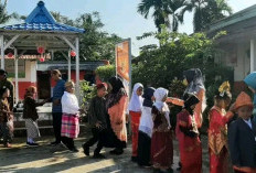 Sekolah di SDN 9 Makarti Jaya Gratis, Batik, Jilbab dan Kopiah