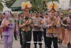 Geruduk 4 Markas TNI, Kapolres Prabumulih Beri Kado Nasi Tumpeng HUT ke 79 TNI