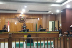 Sidang Tuntutan Ernaini Kasus Duplikat Akta Nikah Kembali Ditunda