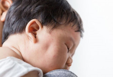 Mengatasi Biang Keringat pada Bayi: Tips dan Tindakan yang Perlu Diketahui