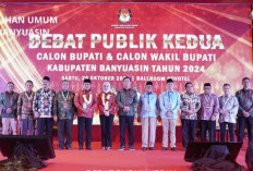 KPU Banyuasin Sukses Debat Publik Kedua Pilkada 2024: Masyarakat Antusias Saksikan Melalui Siaran Televisi! 