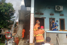 Respons Cepat Damkar Muba Berhasil Jinakkan Api di Sekayu, 40 Tabung Gas Selamat dari Ledakan