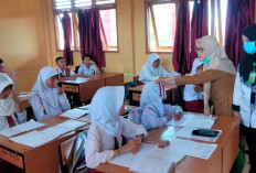 Warga SDN 24 Talang Kelapa Mendapat Pelayanan Kesehatan 