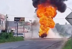 Horor! Truk Gas Elpiji Meledak di Jalan Banyuasin, Dua Mobil Terbakar dan 8 Motor Rusak, Penyebab?