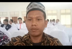 Hukum Sholat Tarawih Sendiri di Rumah