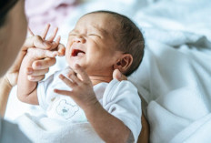 Gumoh Tiap Hari, Normalkah? Yuk, Kenali Tanda Bahaya pada Bayi Anda