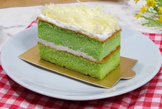 Nikmati Sore yang Hangat dengan Cake Pandan Keju dan Secangkir Kopi