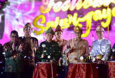 Menteri Sandiaga Buka Festival Sriwijaya ke-32 Tahun 2024