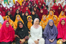 Feby Deru Ajak Warga Sukarami Jaga Silaturahmi lewat Pengajian FKMT