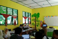 Pembelajaran Berbasis Digitalisasi, di SMPN 6 Ratau Bayur Manfaatkan Chroombook