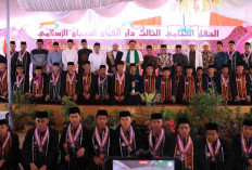 Wisuda Akbar Ponpes At Tibyan: Herman Deru Titipkan Masa Depan Sumsel pada Para Hafidz