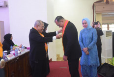 Raih Gelar Doktor, Edward Candra Tekankan Kolaborasi dan Ilmu Terapan untuk Kemajuan Sumsel