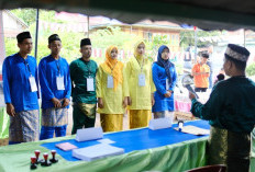 TPS Unik di Kelurahan Kayuara, Kostum Daerah Melayu dan Bendera Merah Putih