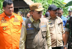 Gercep, Hani S Rustam Turunkan Bantuan Untuk Warga Terdampak Banjir