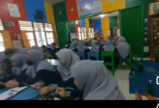 Guru dan Kepala Sekolah di SDN 1 Talang Kelapa Mulai Mengisi Sulingjar