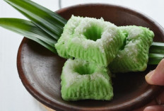 Resep Kue Putu Ayu Mini: Camilan Manis dengan Sentuhan Pandan