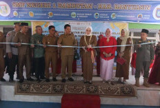 Wabup Hadir di SMPN Rambutan, Saksikan Pelepasan Murid dan Resmikan Lapangan Sang Purba 