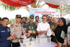 Konsisten Kendalikan Inflasi, Pj Bupati Banyuasin Gelar Pasar Murah di Betung