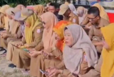 SMPN 2 Banyuasin III Inisiasi Program Pembacaan Sholawat Busyro Setiap Pagi