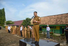 Upacara di SMAN 1 Talang Kelapa, Ini Pesan Camat Salinan