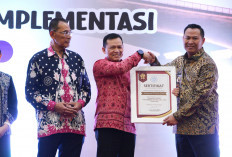 Pemkab Muara Enim Terima Penghargaan