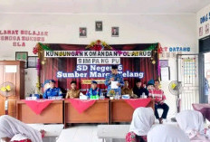 Polda Sumsel Salurkan Bantuan Susu dan Bingkisan di SDN 6 Sumber Marga Telang