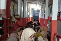 Selain Bagikan Takjil Pramuka SDN 32 Talang Kelapa, Melaksanakan Buka Bersama