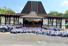 Murid SMAN 1 Banyuasin III Diajak Wisata Edukasi