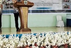 Ketua Alumni SMAN 1 Banyuasin III Kukuhkan peserta didik Angkatan 37 Tamatan Tahun 2024/2025 