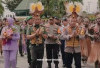 Geruduk 4 Markas TNI, Kapolres Prabumulih Beri Kado Nasi Tumpeng HUT ke 79 TNI