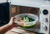 Hati-Hati! Inilah Makanan yang Sebaiknya Tidak Dimasak Menggunakan Microwave